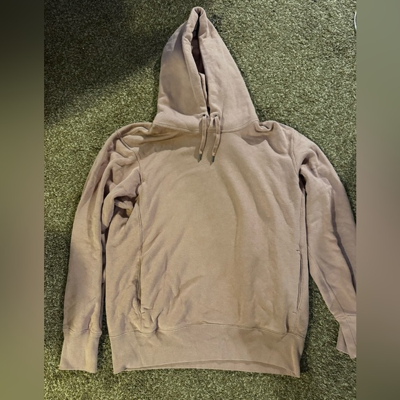 Uniqlo Other - Uniqlo Men's Mauve Hoodie Sweater